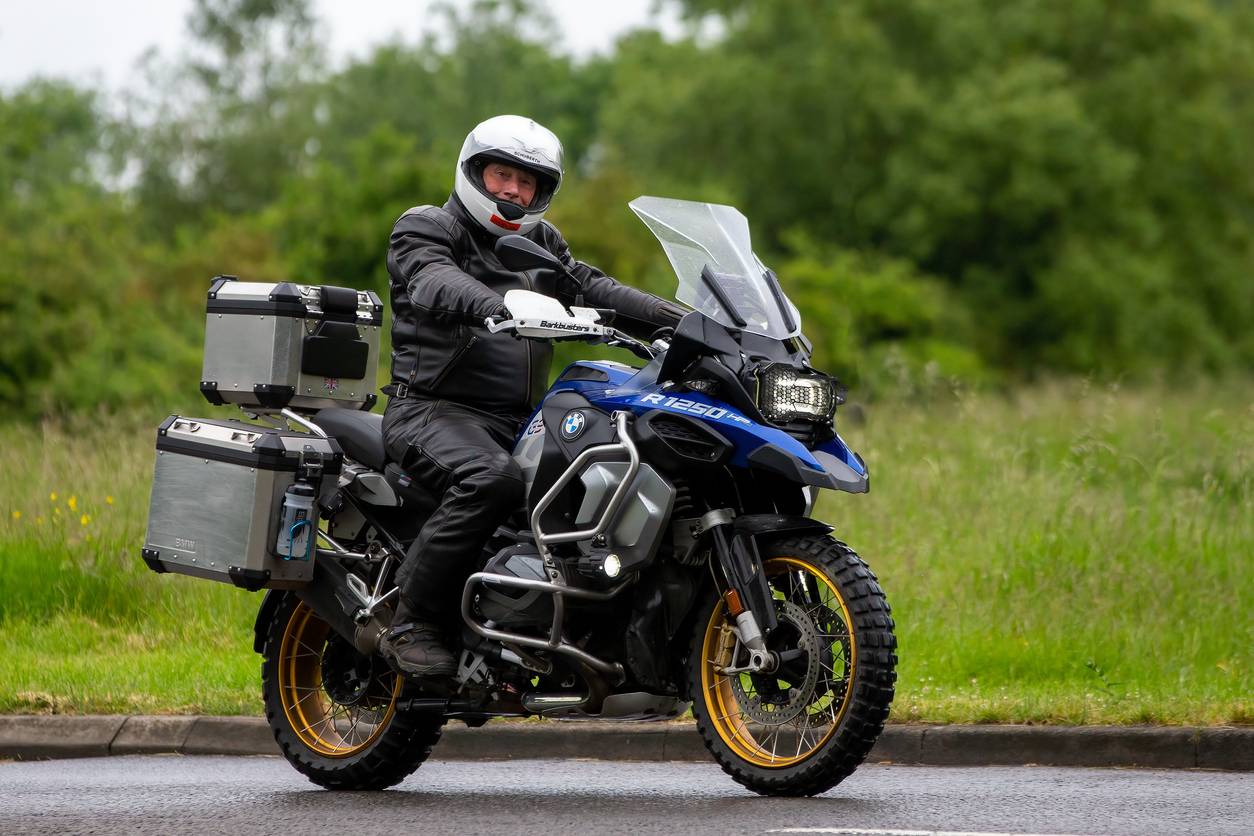Organisez votre chargement avec du matériel conçu pour moto BMW